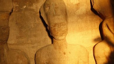 شمس سماء مصر، متألقة فوق "قدس الأقداس" في لحظة تعامد استثنائية