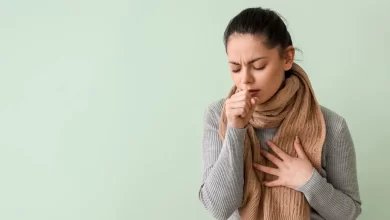 كيف يمكنك التمييز بين السعال الناتج عن كورونا وأعراض نزلة البرد خلال فصل الشتاء؟